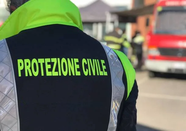 Uomo della protezione civile